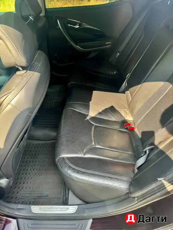 Hyundai Grandeur, 2012 года