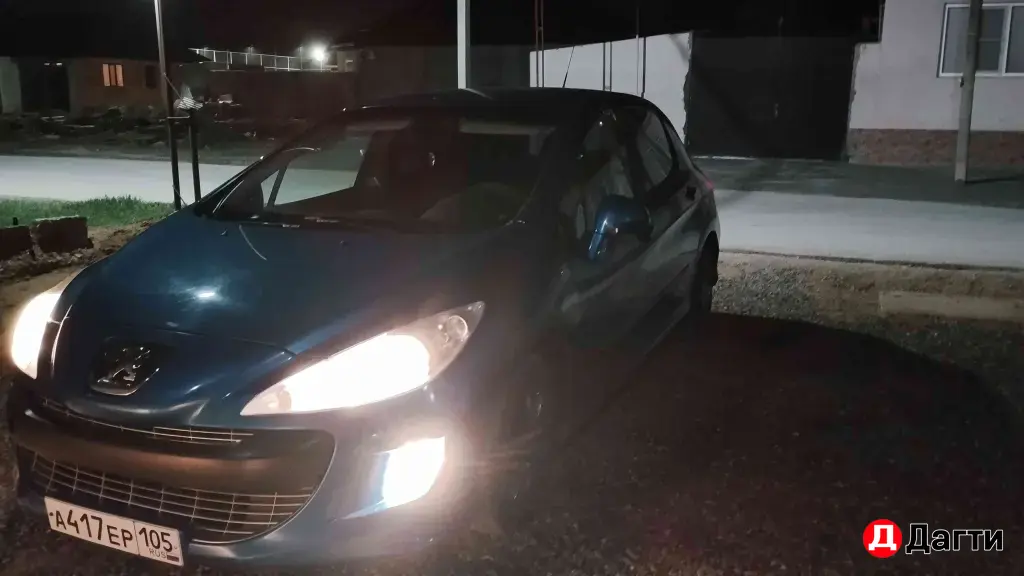Peugeot 308, 2009 года