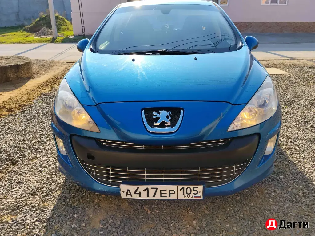 Peugeot 308, 2009 года