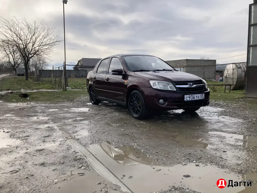 LADA (ВАЗ) Granta, 2012 года