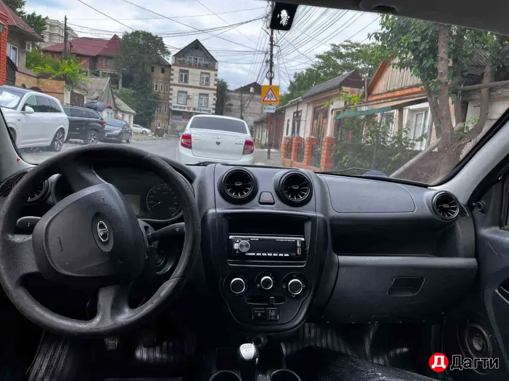 LADA (ВАЗ) Granta, 2013 года