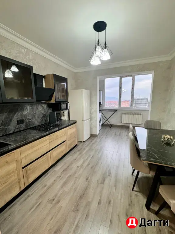 продается 2-х комн квартира