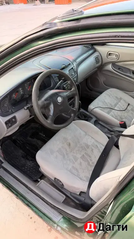 Nissan Almera, 2001 года