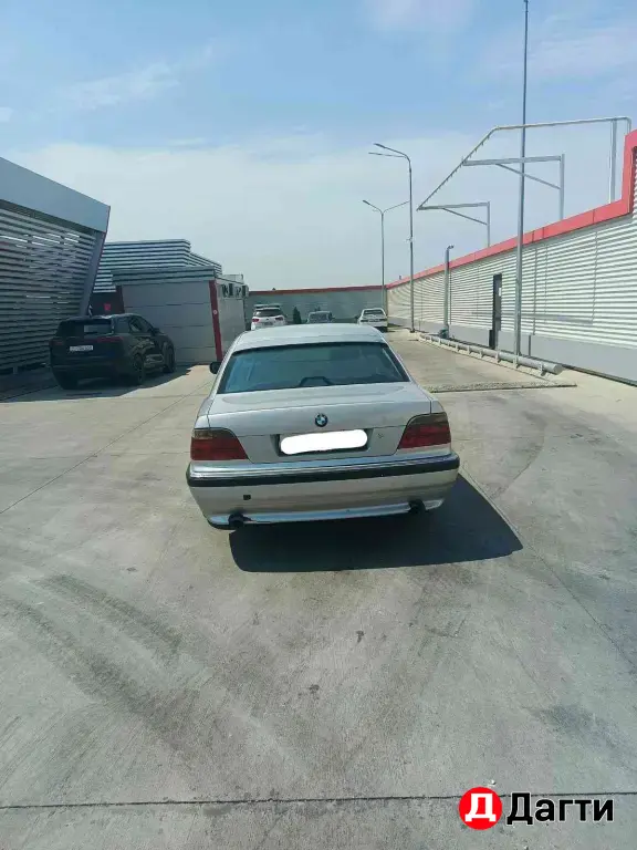 BMW 7 серии, 1996 года