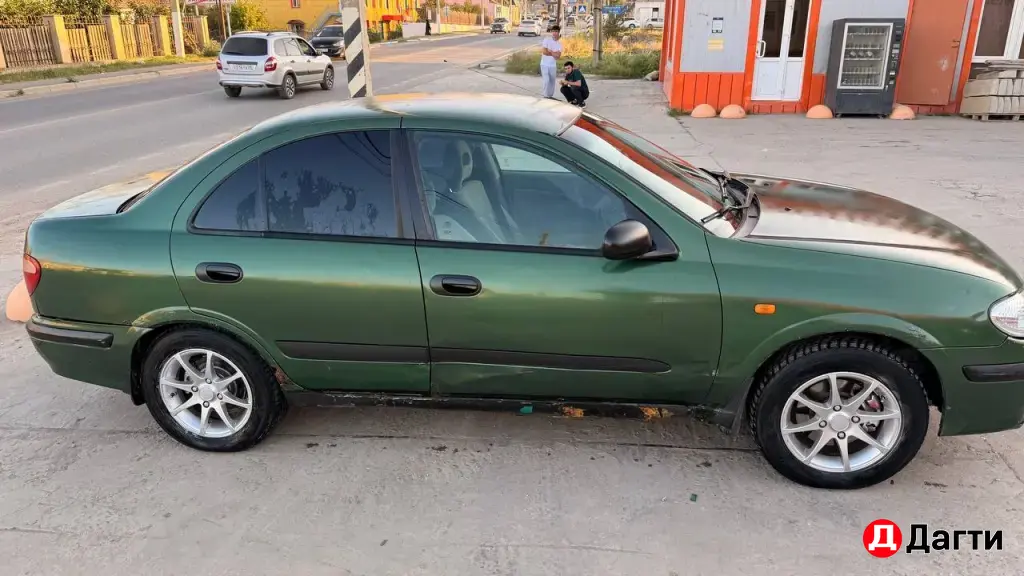 Nissan Almera, 2001 года