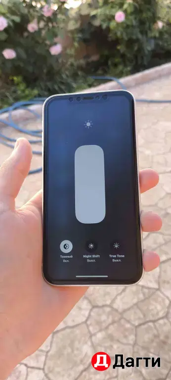 iPhone XR на 64 Гб