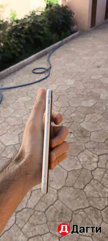 iPhone XR на 64 Гб