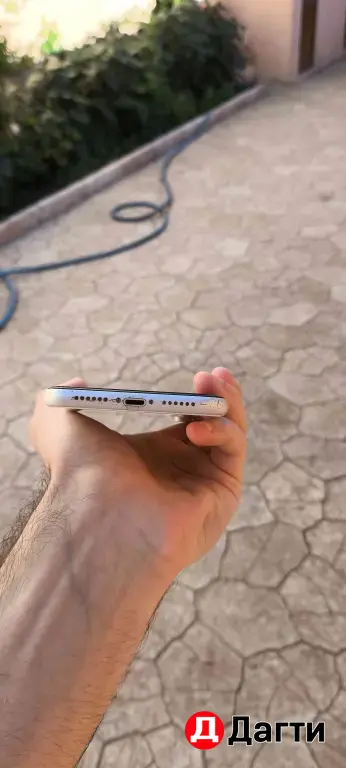 iPhone XR на 64 Гб