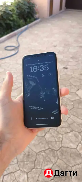 iPhone XR на 64 Гб