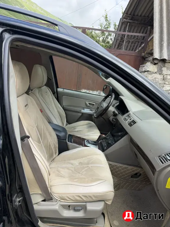Volvo XC90, 2003 года