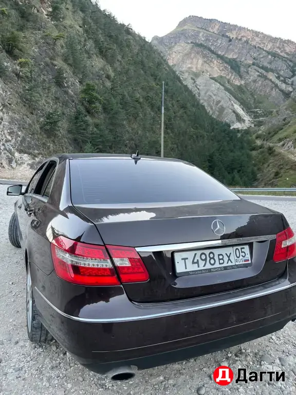 Mercedes-Benz E-Класс, 2010 года