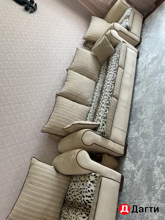 Диван прямой