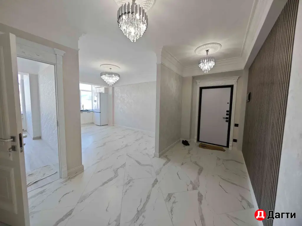 Продает евродвушка хорошим видом с окна