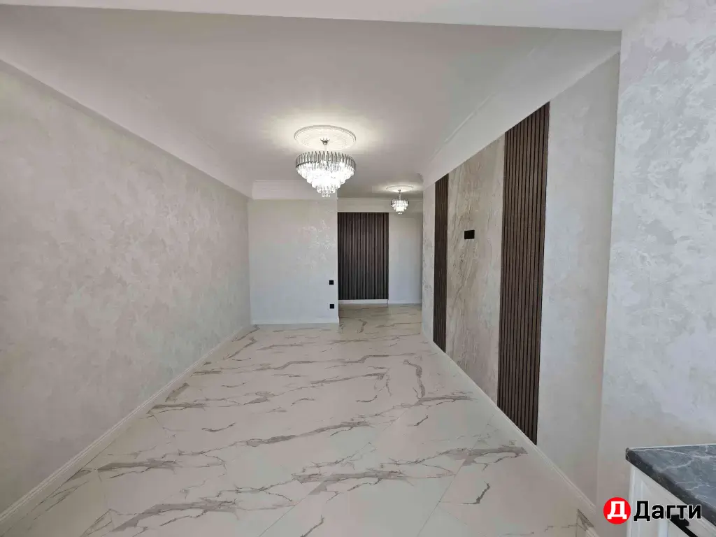 Продает евродвушка хорошим видом с окна