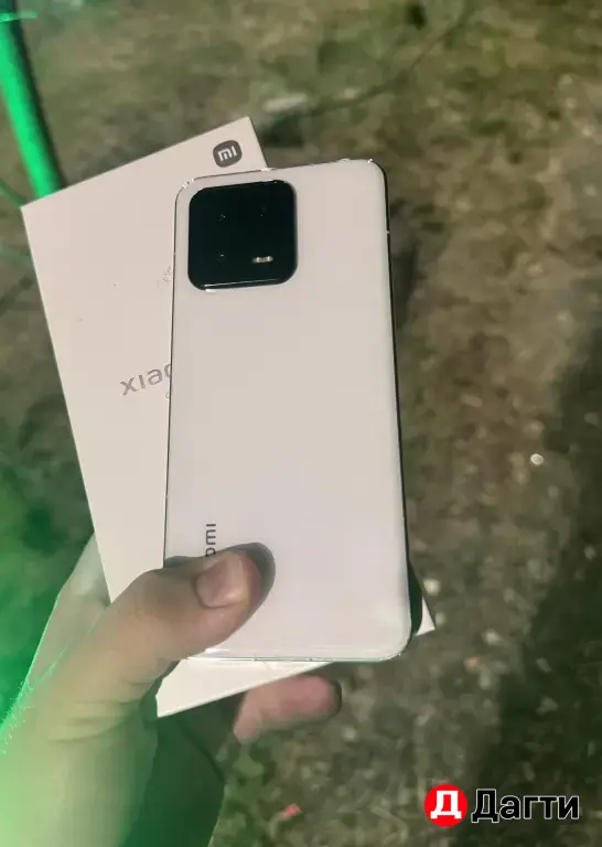Xiaomi 13 12/512