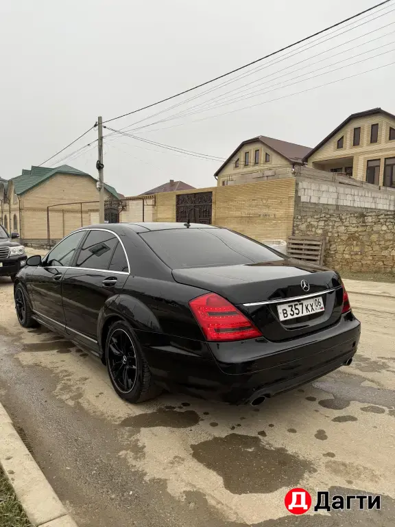 Mercedes-Benz S-Класс, 2005 года