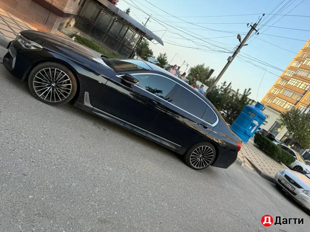 BMW 7 серии, 2016 года