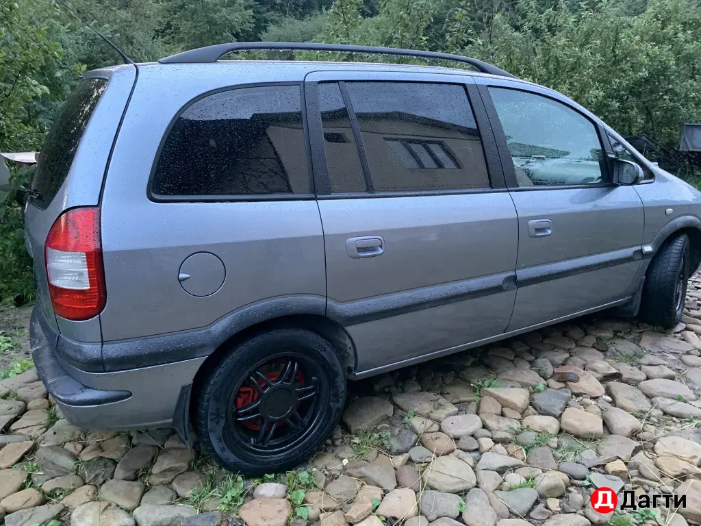 Opel Zafira, 2003 года