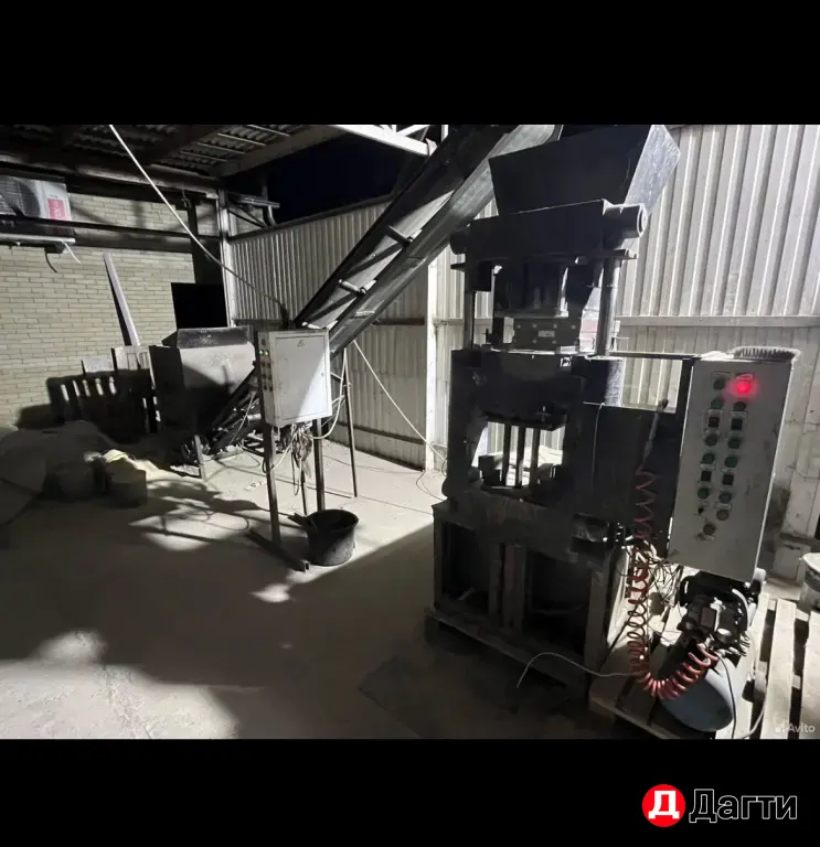 Линия по производству Лего кирпича