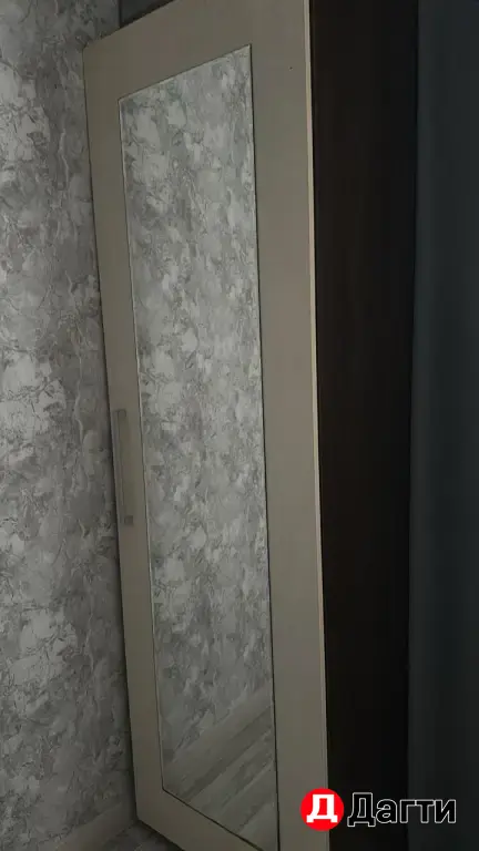 шкаф с зеркалом