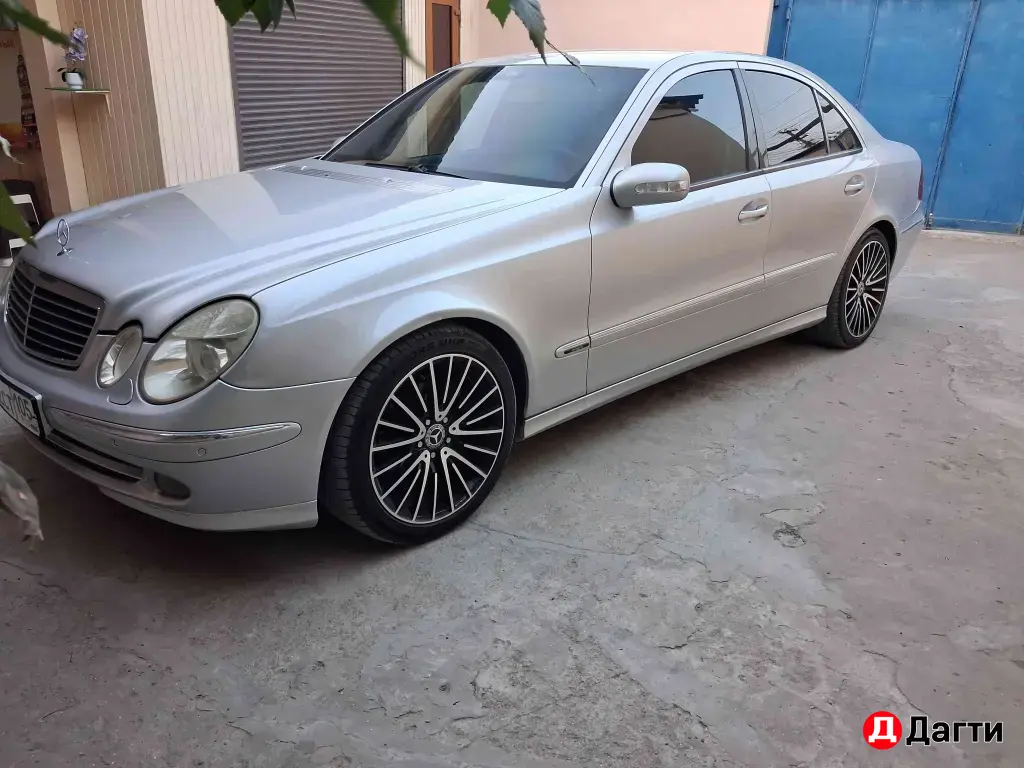 Mercedes-Benz E-Класс, 2003 года