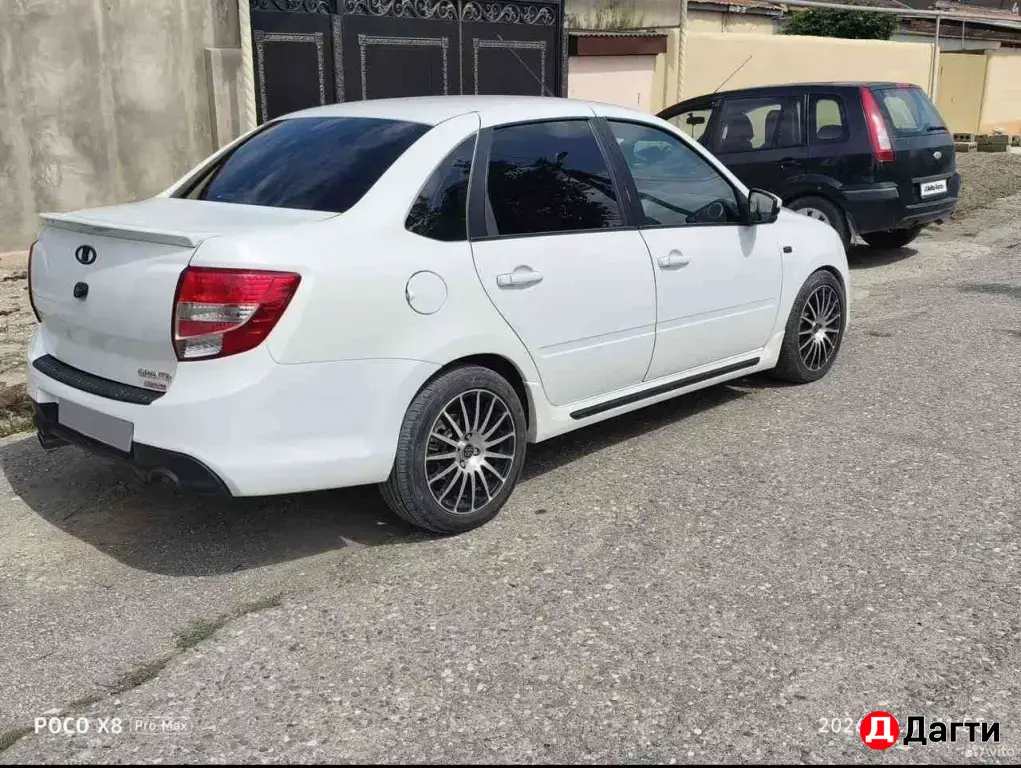 LADA (ВАЗ) Granta, 2017 года