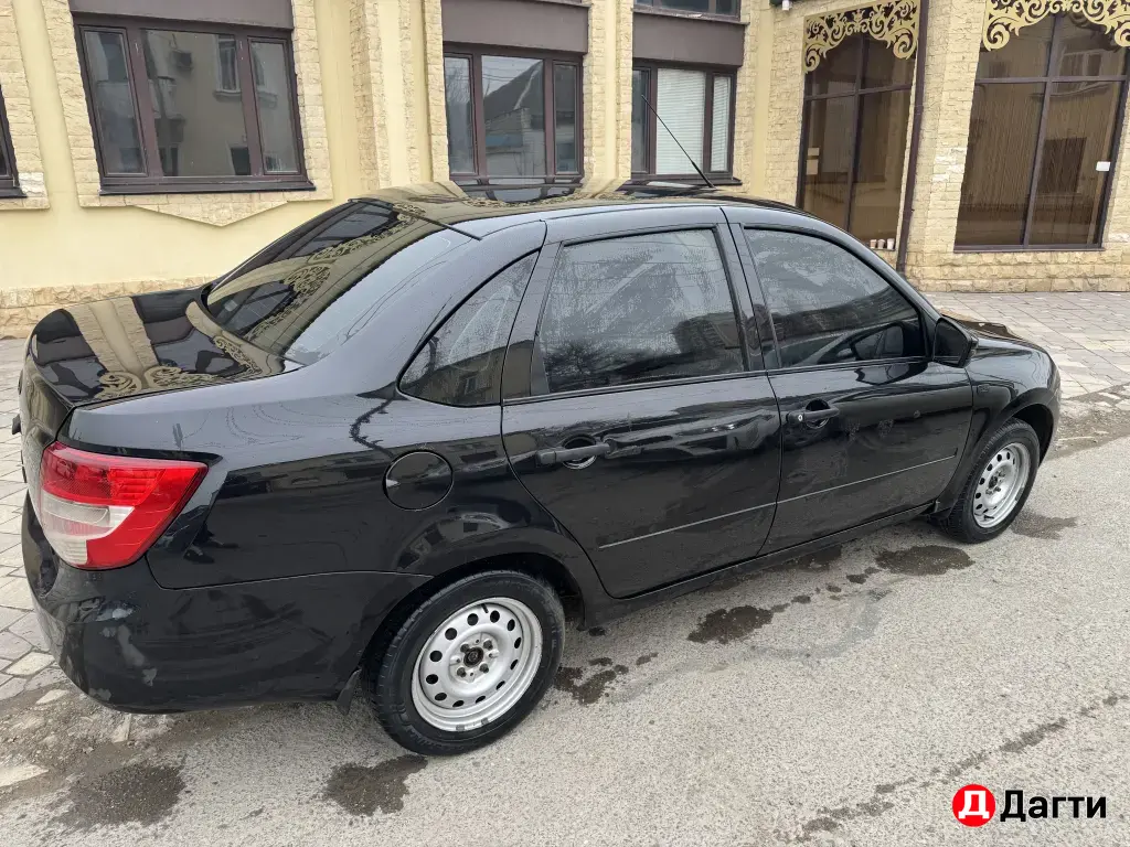 LADA (ВАЗ) Granta, 2012 года