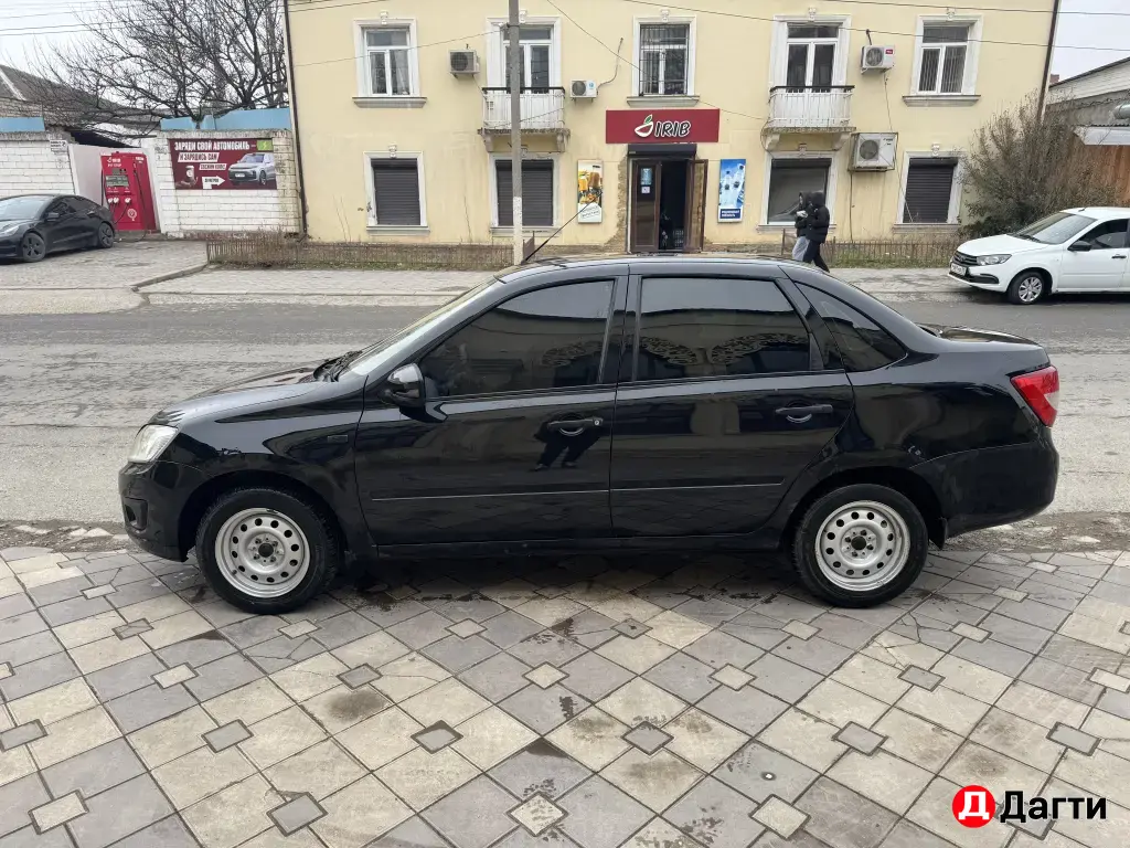 LADA (ВАЗ) Granta, 2012 года