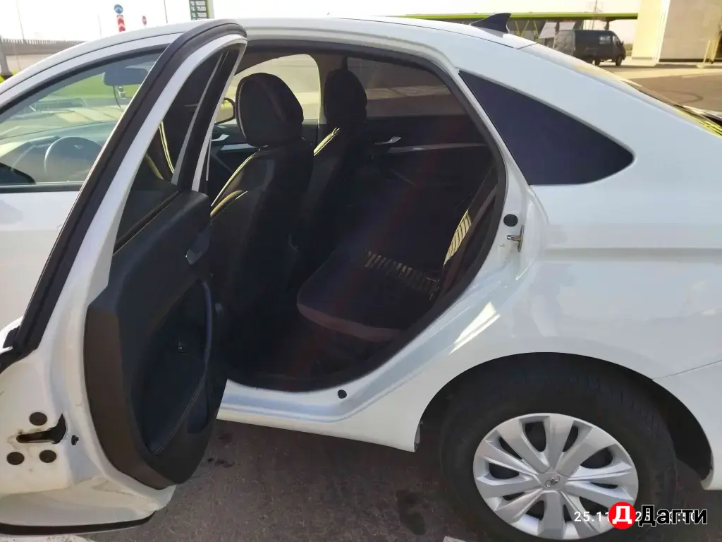 LADA (ВАЗ) Vesta, 2023 года