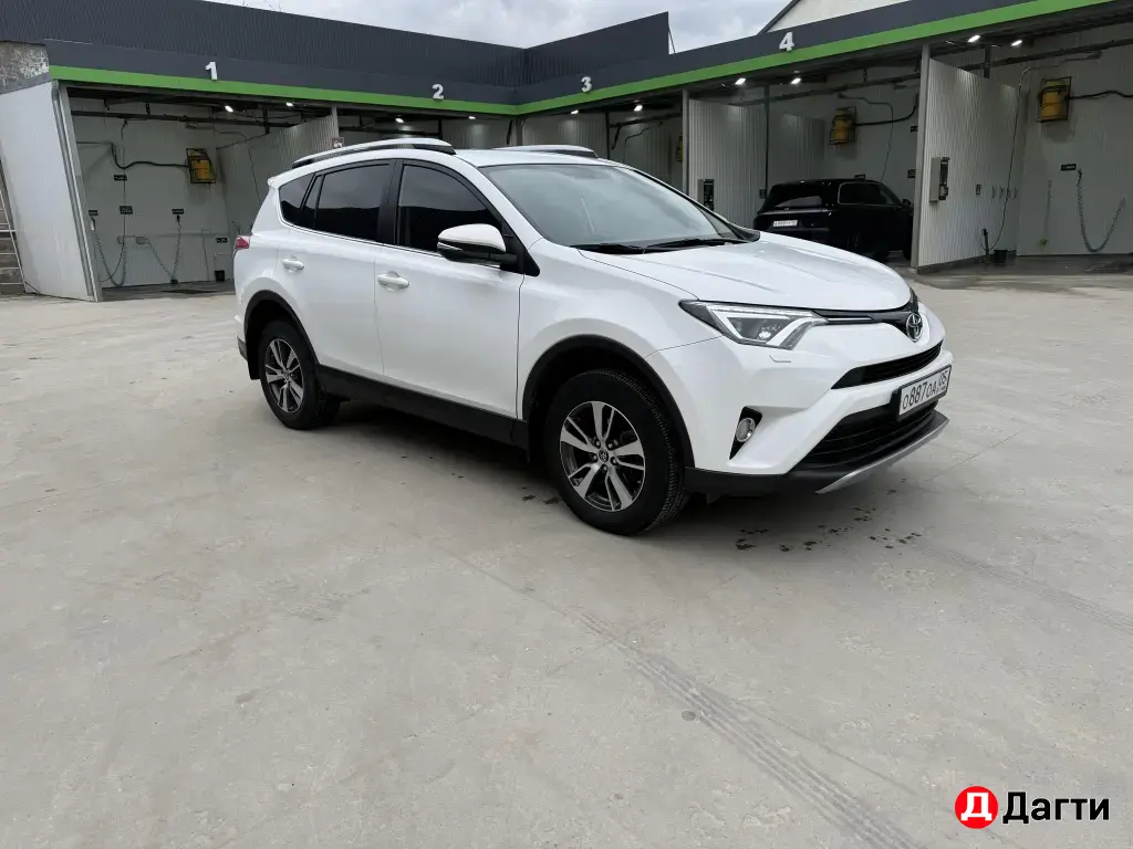 Toyota RAV4, 2018 года