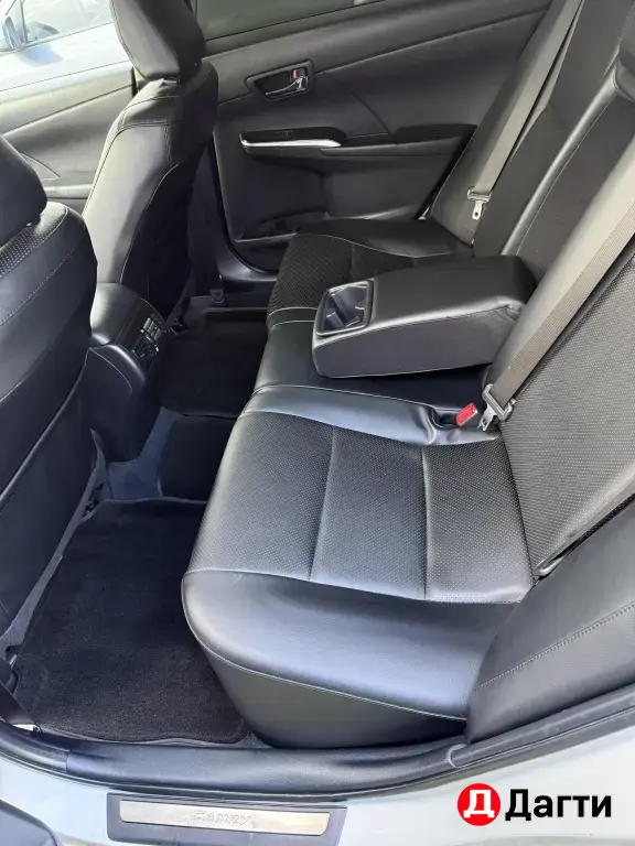 Toyota Camry, 2014 года