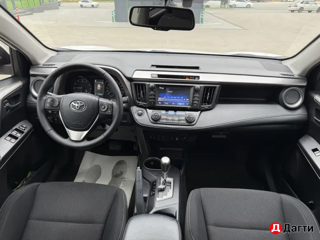 Toyota RAV4, 2018 года