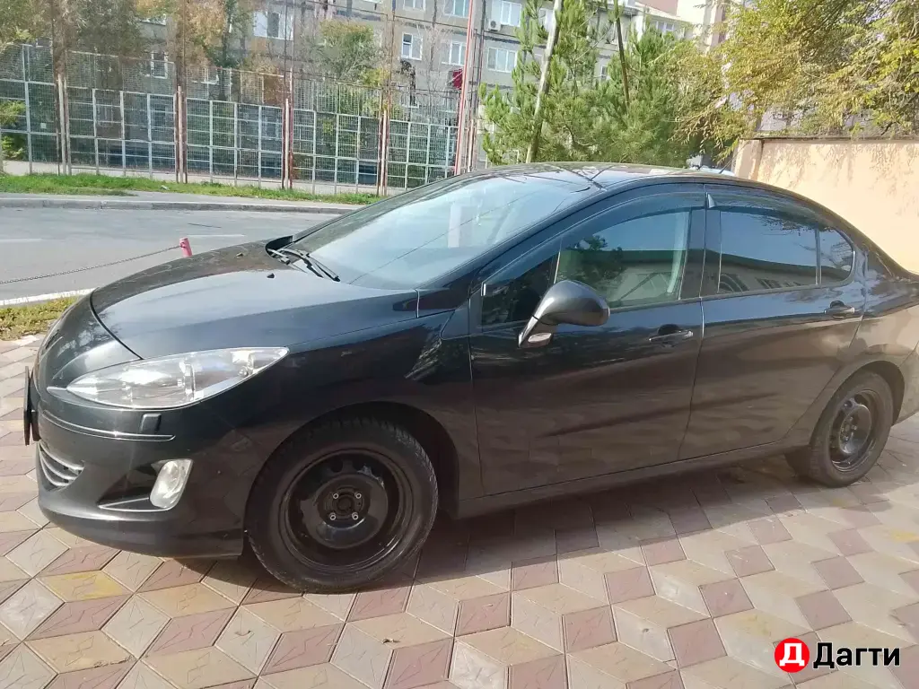Peugeot 408, 2013 года