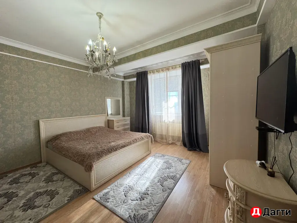 Продается 3-х комнатная квартира