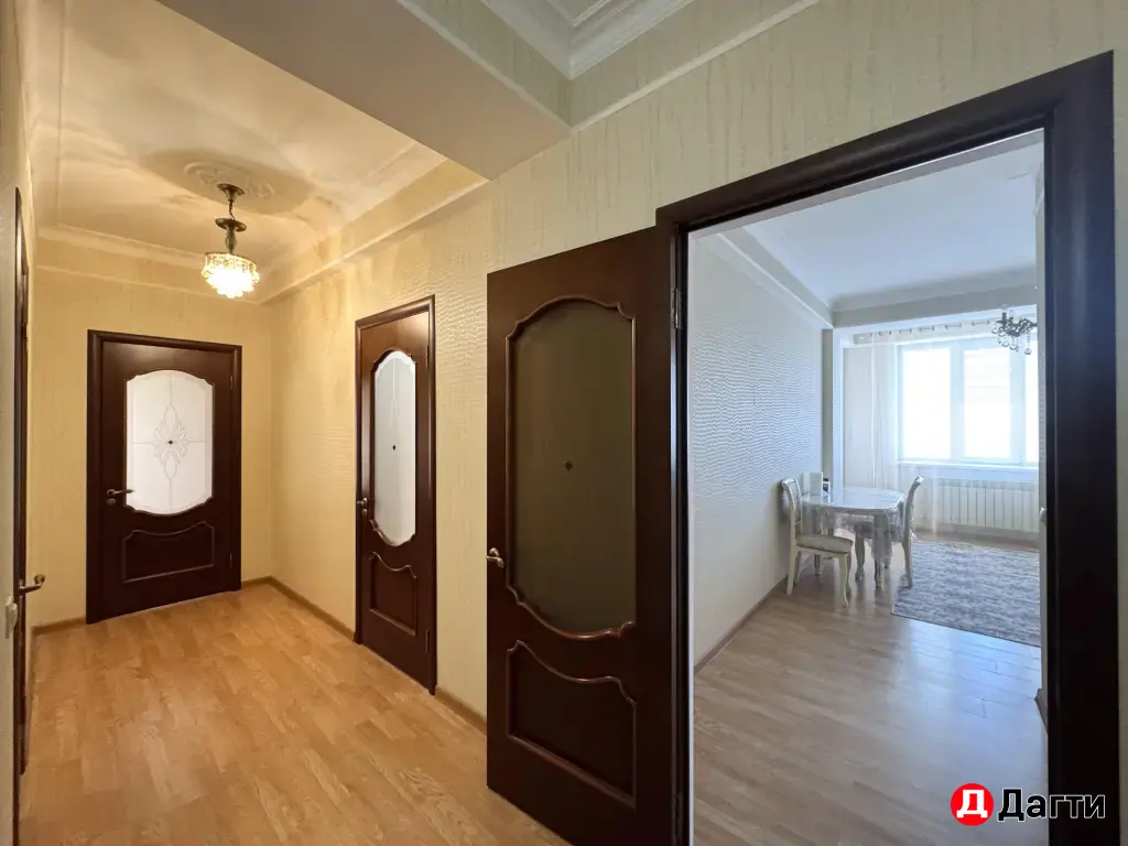 Продается 3-х комнатная квартира