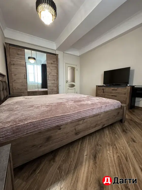 Квартира, 3 комнаты, 106 м², Агент