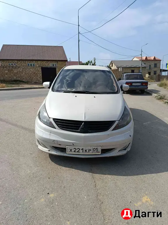 Mitsubishi Grandis, 2005 года