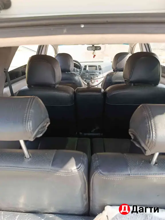 Mitsubishi Grandis, 2005 года