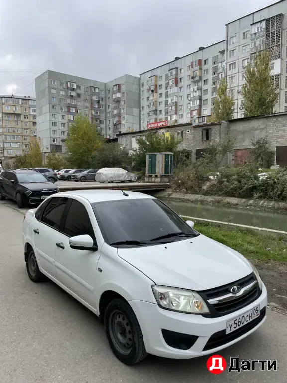 LADA (ВАЗ) Granta, 2015 года