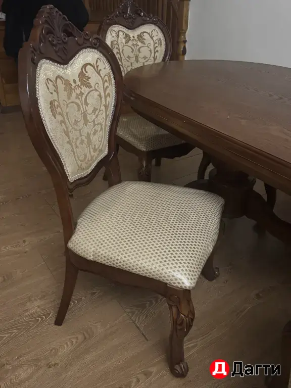 стол со стульями