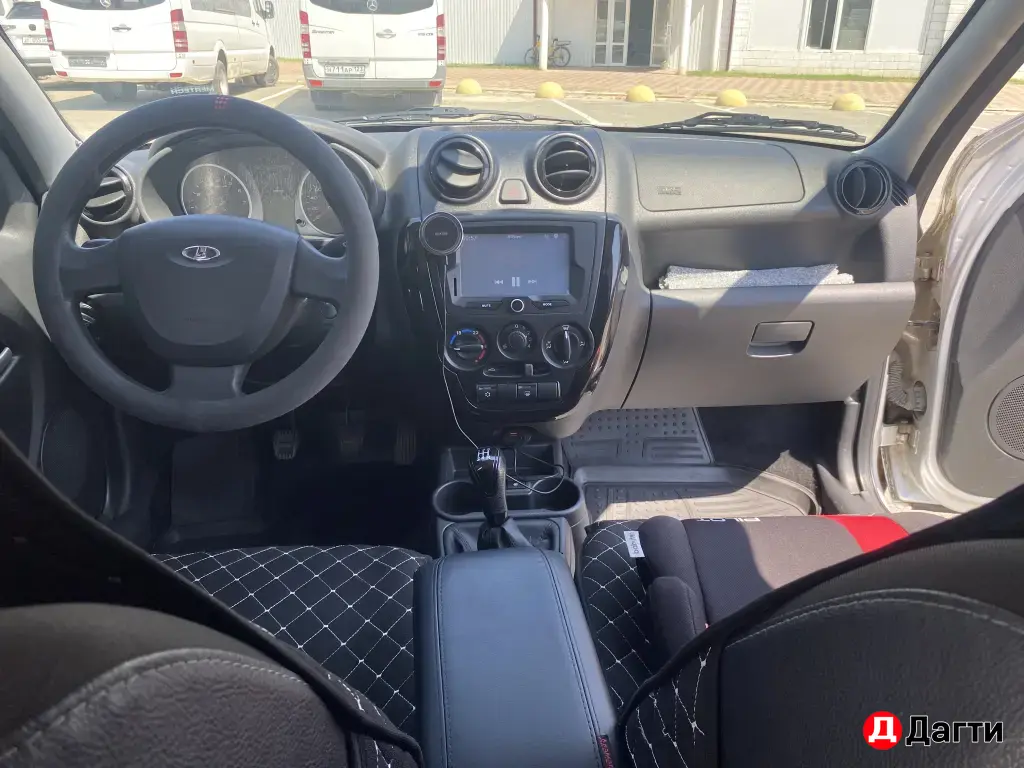 LADA (ВАЗ) Granta, 2015 года
