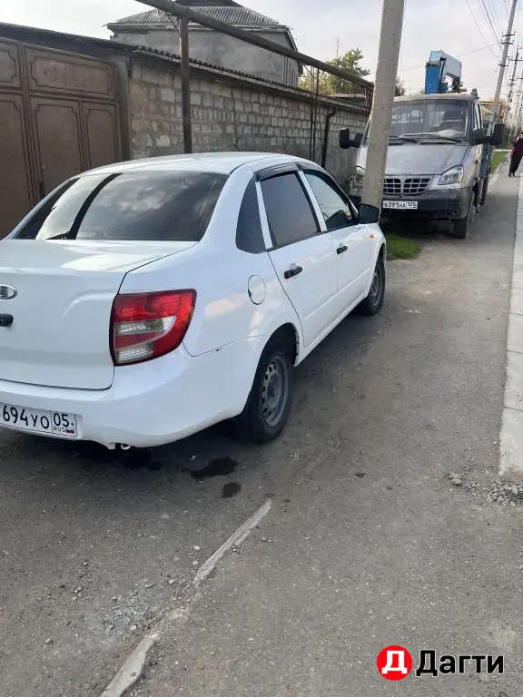 LADA (ВАЗ) Granta, 2015 года