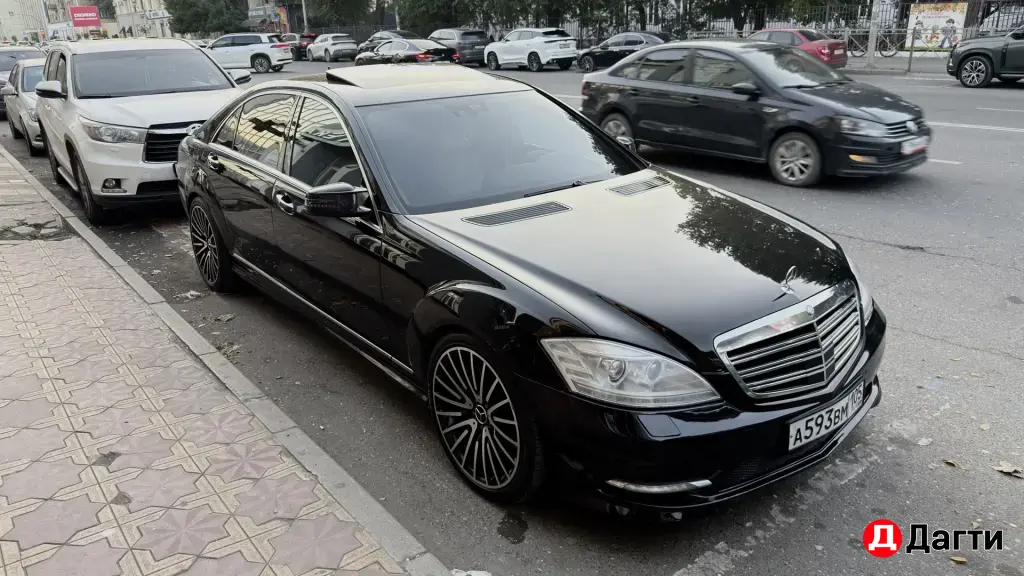Mercedes-Benz S-Класс, 2009 года