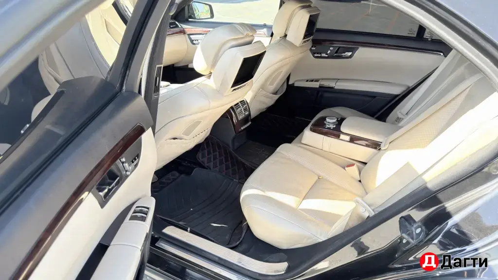 Mercedes-Benz S-Класс, 2009 года