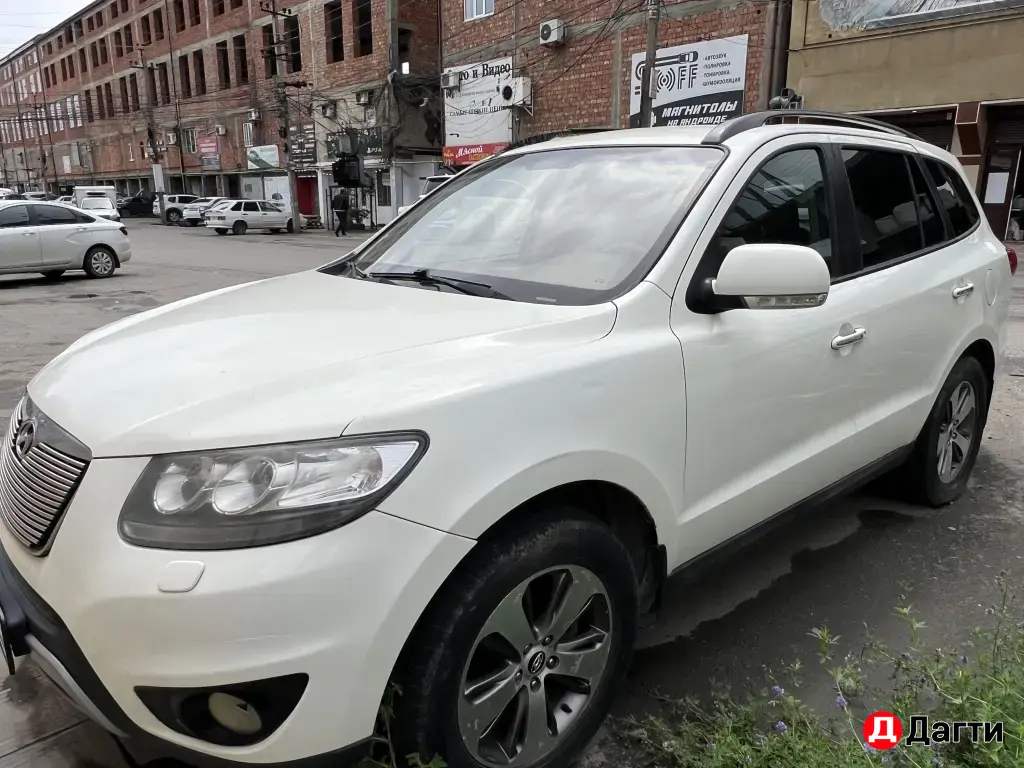 Hyundai Santa Fe, 2011 года