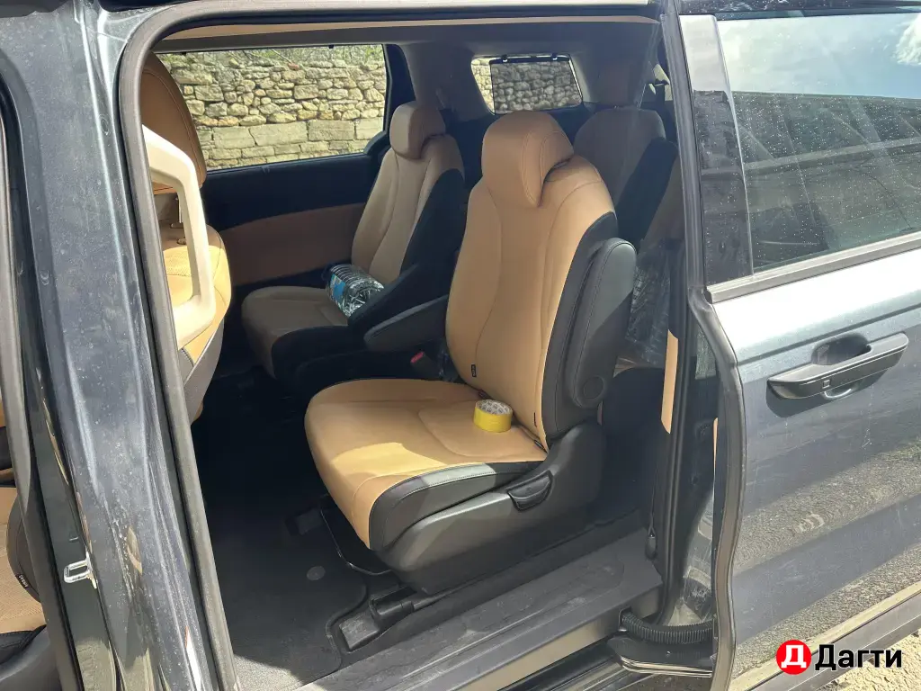 Kia Carnival, 2022 года