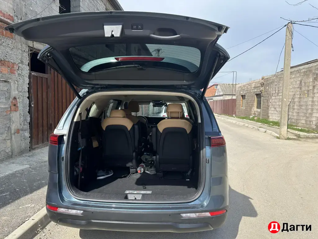 Kia Carnival, 2022 года