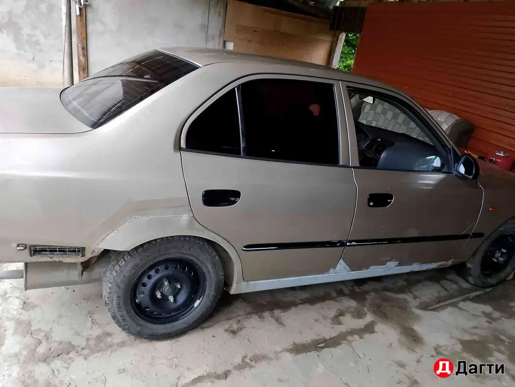 Hyundai Accent, 2004 года