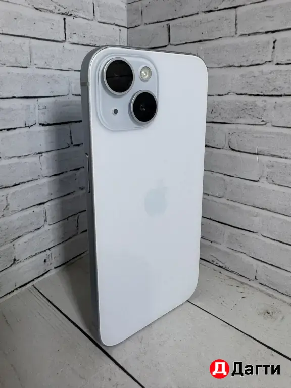 iPhone 15 128GB White.