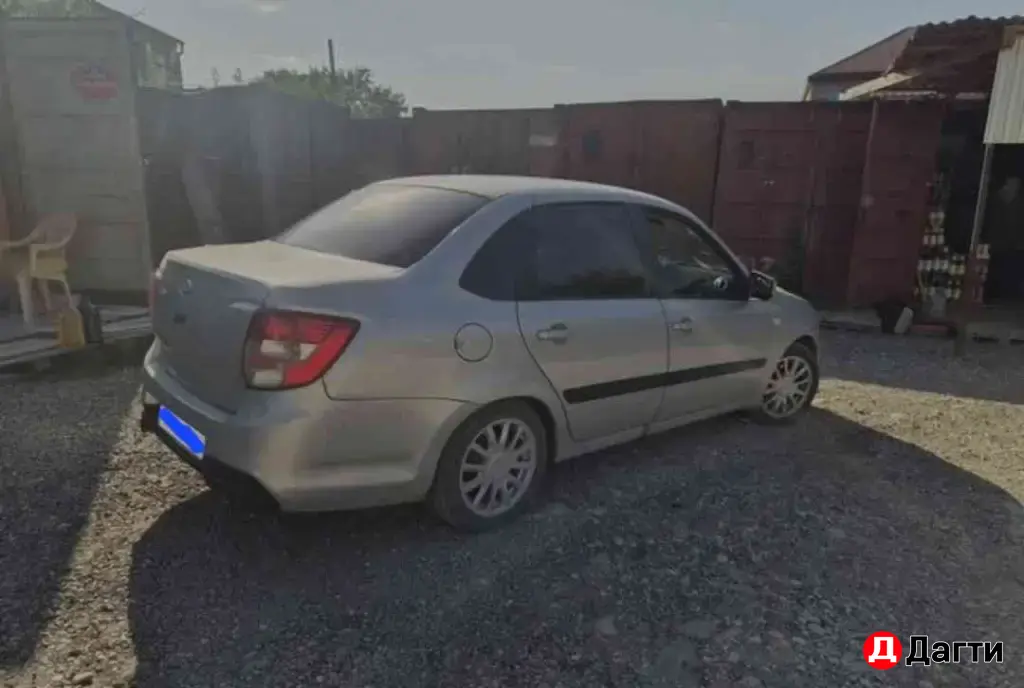 LADA (ВАЗ) Granta, 2013 года